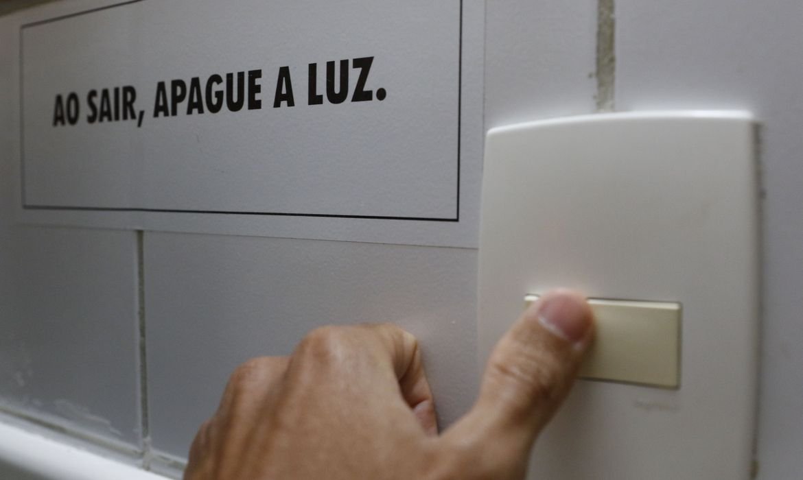 Read more about the article ONS prevê cenário energético “sensível” até novembro