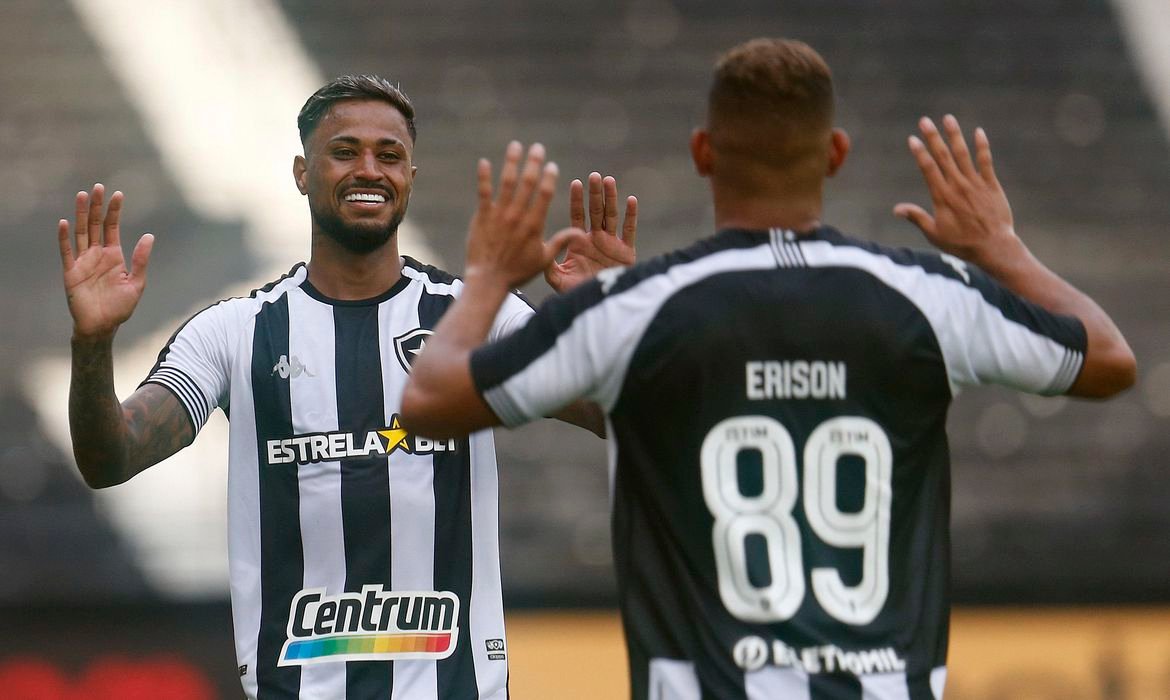 Read more about the article Botafogo sela primeira vitória no Carioca ao bater Bangu por 2 a 0