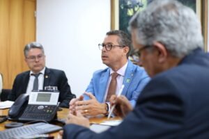 Leia mais sobre o artigo Em Brasília, Fábio discute parcerias e investimentos com o Governo Federal
