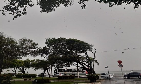 Você está visualizando atualmente Chuva intensa atinge Nossa Senhora da Glória, Porto da Folha, Simão Dias e Monte Alegre